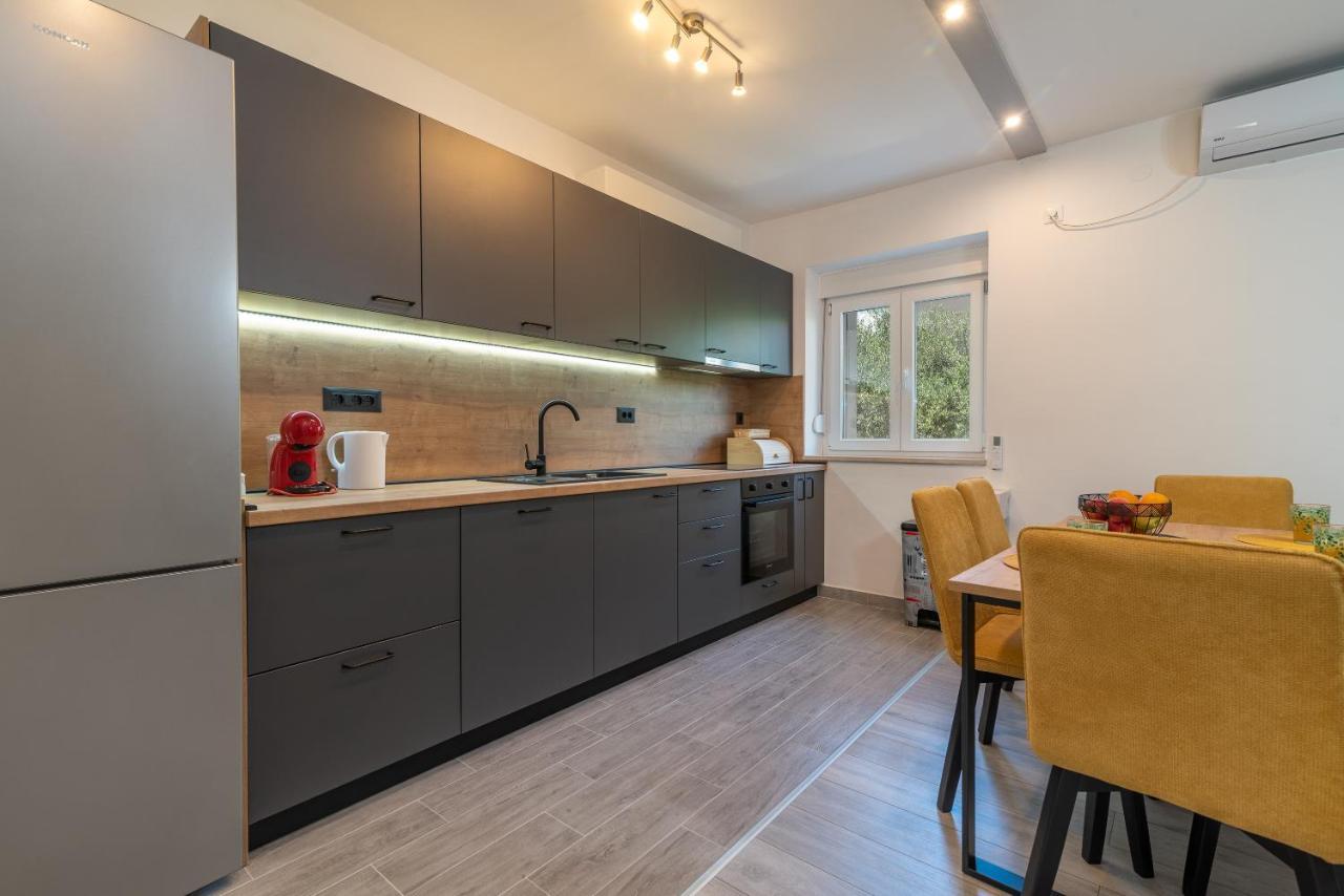 Apartman Galeb Trogir Exteriér fotografie