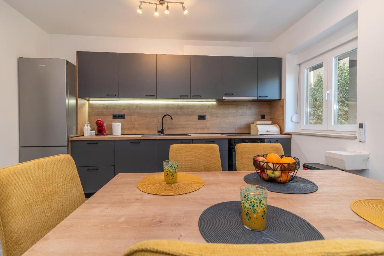 Apartman Galeb Trogir Exteriér fotografie