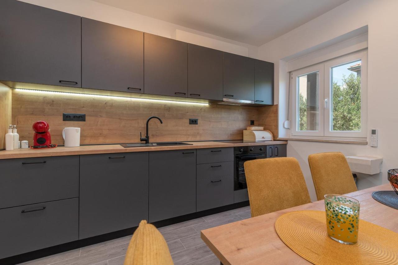 Apartman Galeb Trogir Exteriér fotografie